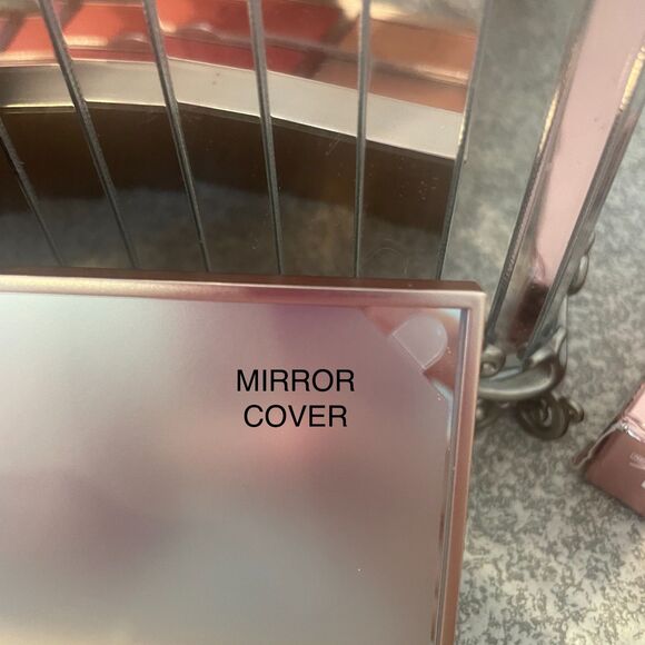 PATRICK TA - Major Headlines Blush Highlighter Palette Vol 2  - Limited Ed - NEW - Picture 3 of 7